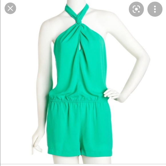 BCBG Casli crossover halter romper - Picture 4 of 13
